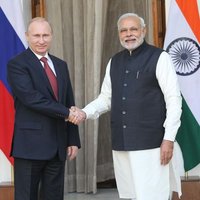 Rusya ile Hindistan 20 anlaşma imzaladı
